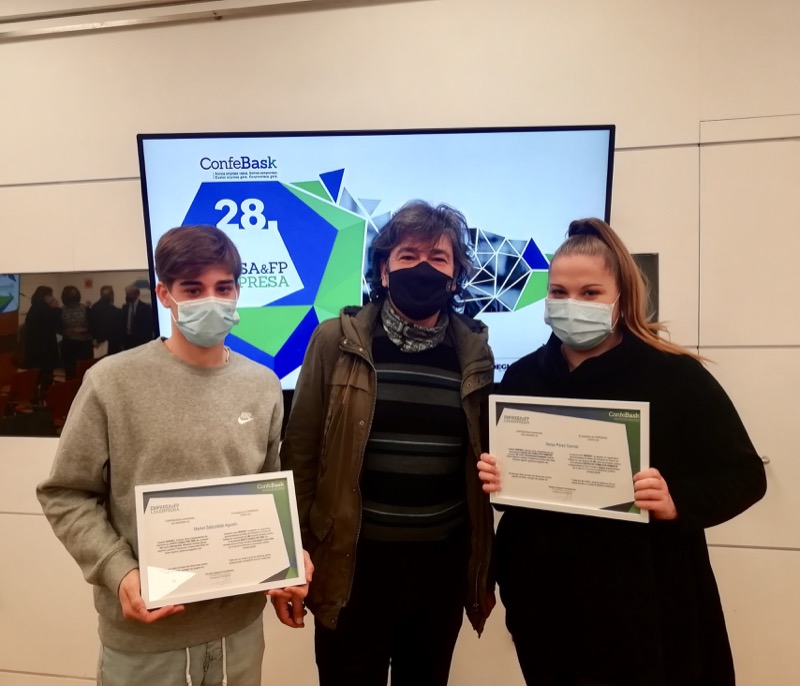 Confebask otorga Diplomas de Reconocimiento a alumnado de Centro San Luis